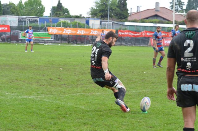 il calcio di Menniti che da la vittoria al Petrarca